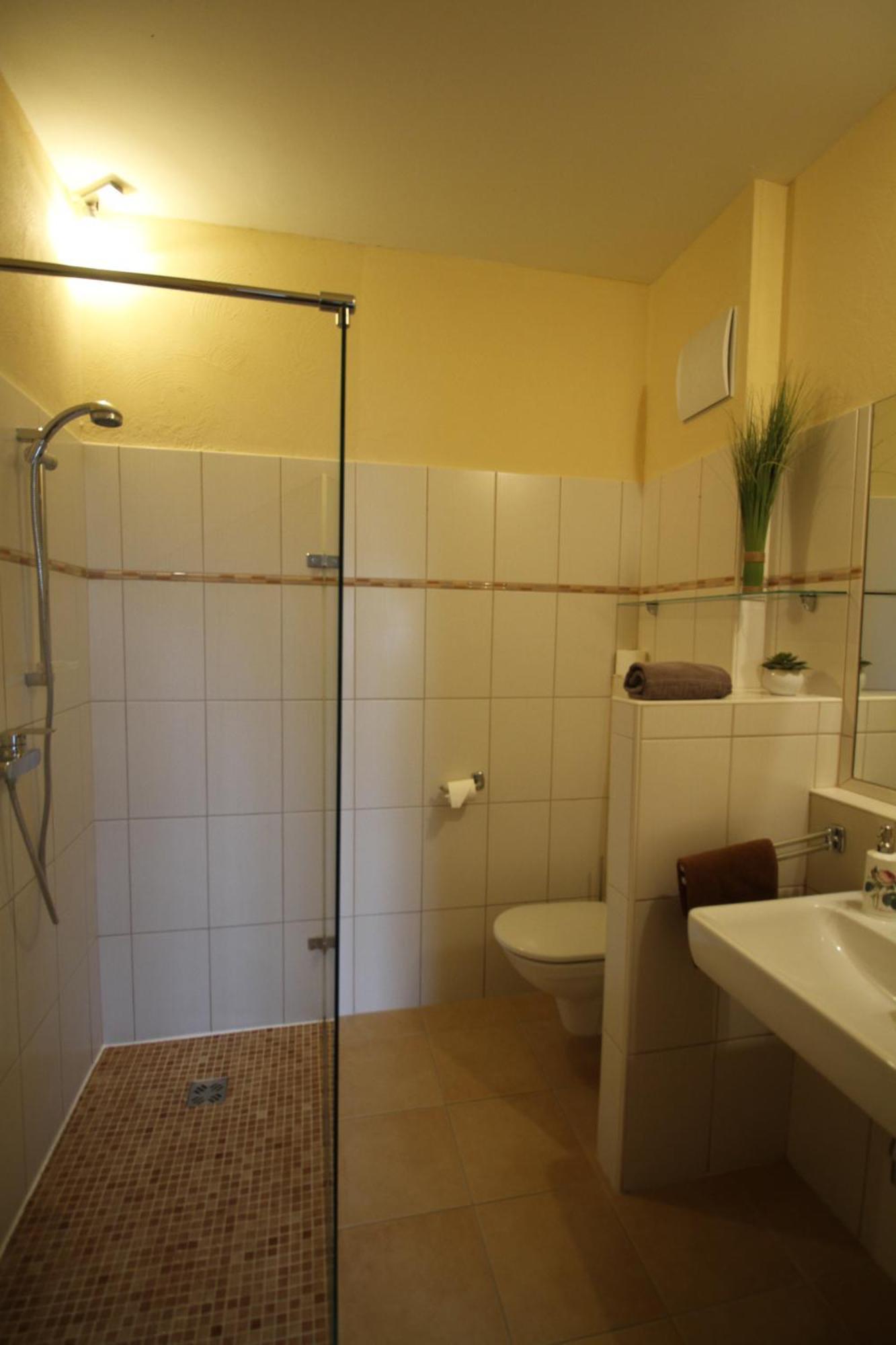 Rosenhotel - Serviced Apartments Zwentendorf 외부 사진
