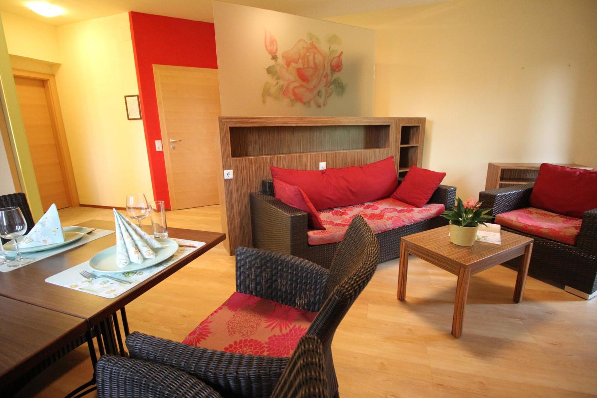 Rosenhotel - Serviced Apartments Zwentendorf 외부 사진