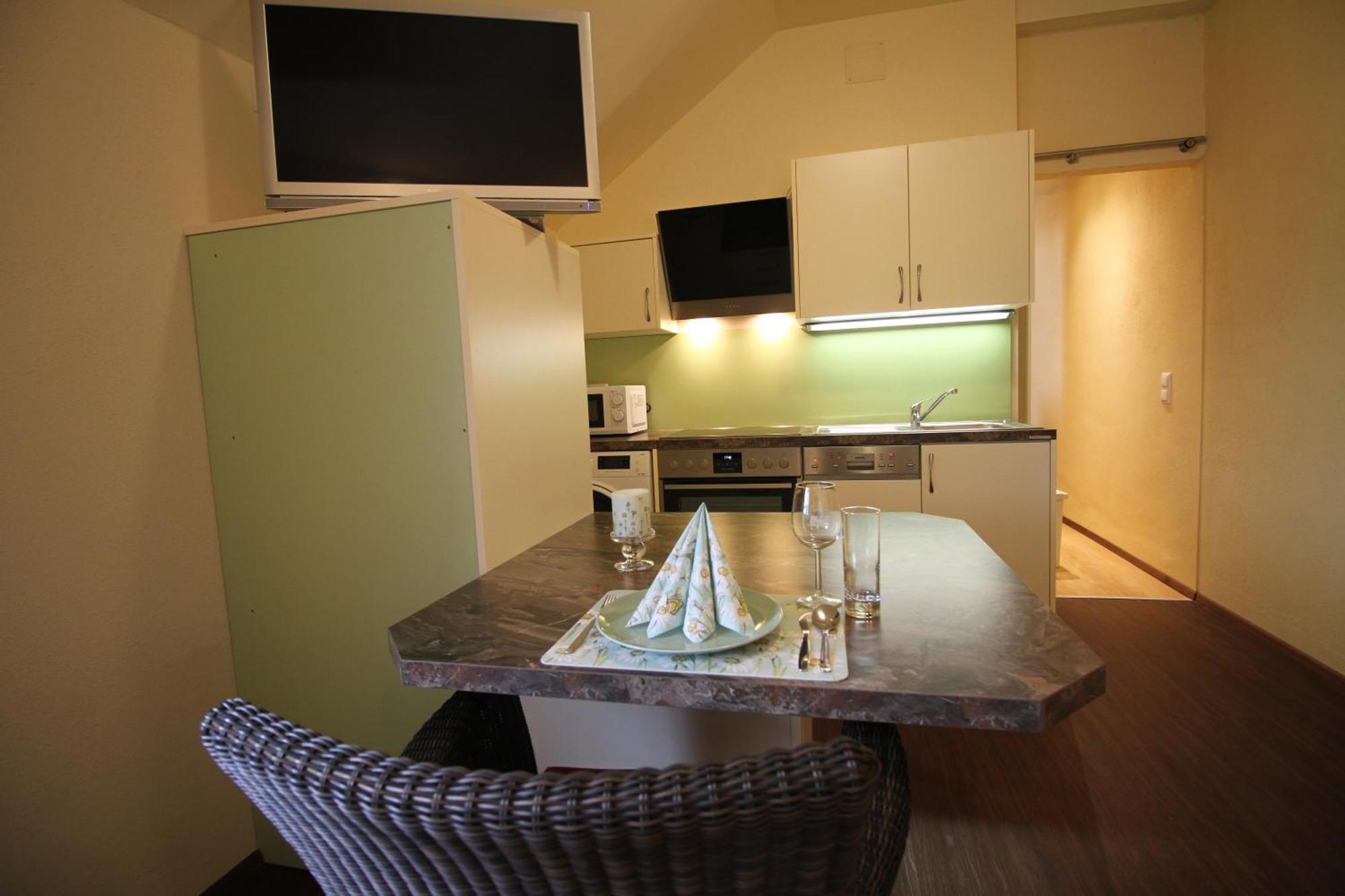 Rosenhotel - Serviced Apartments Zwentendorf 외부 사진